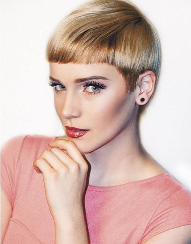 very-Short-feminine-hairstyles-with-bangs-for-women