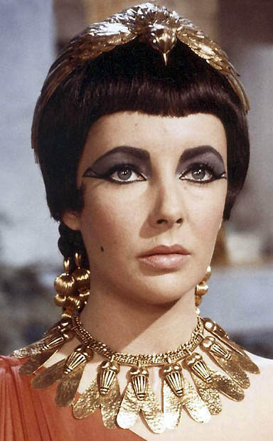 Elizabeth-Taylor-in-Cleopatra